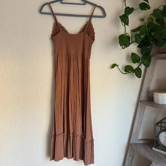 List of Blush Brown Crochet Bodice Maxi Dress | Boho | Size Small - Picture 3 of 5